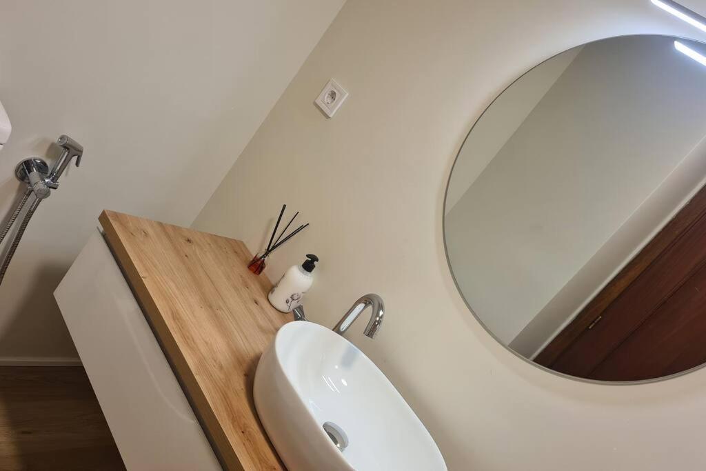 Precioso Piso, Luminoso Y Calido En Santander, Con Parking Gratuito Con Acceso Directo Al Piso Apartamento Santander