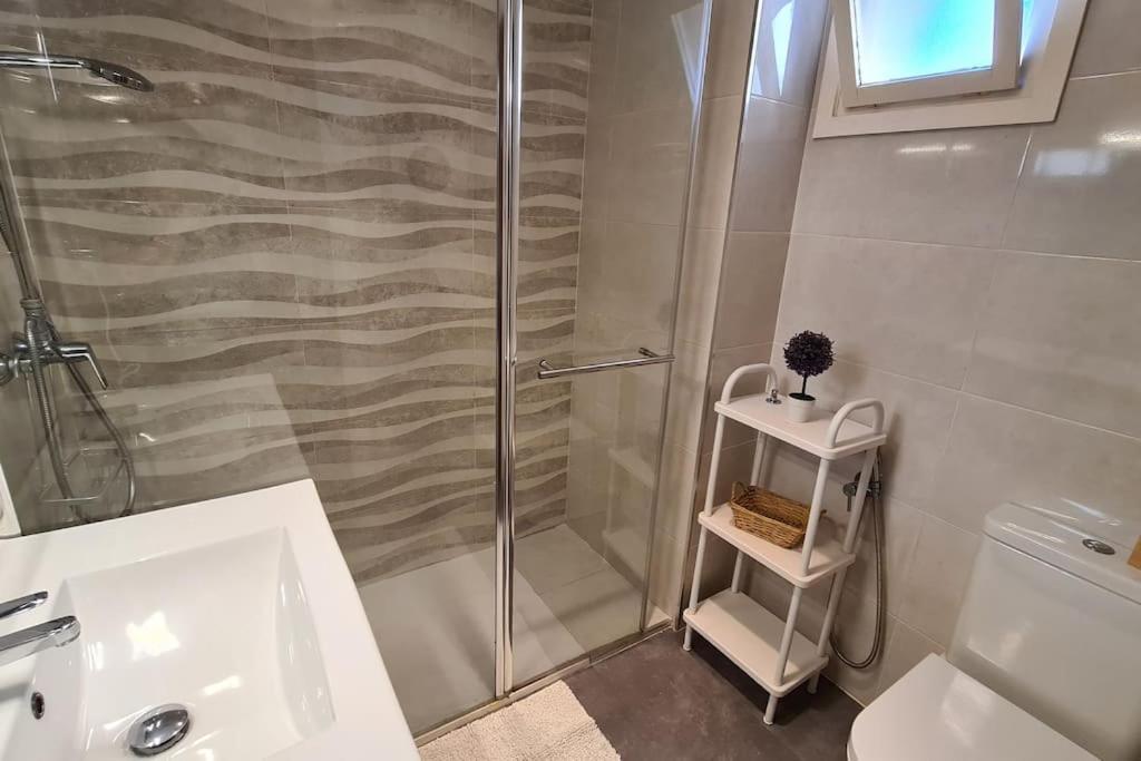 Precioso Piso, Luminoso Y Calido En Santander, Con Parking Gratuito Con Acceso Directo Al Piso Apartamento Santander