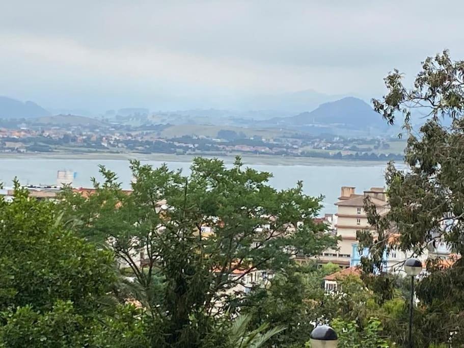 Apartamento Precioso Piso, Luminoso Y Calido En Santander, Con Parking Gratuito Con Acceso Directo Al Piso *